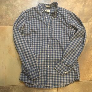 Men’s J. Crew long-sleeved button-down shirt M